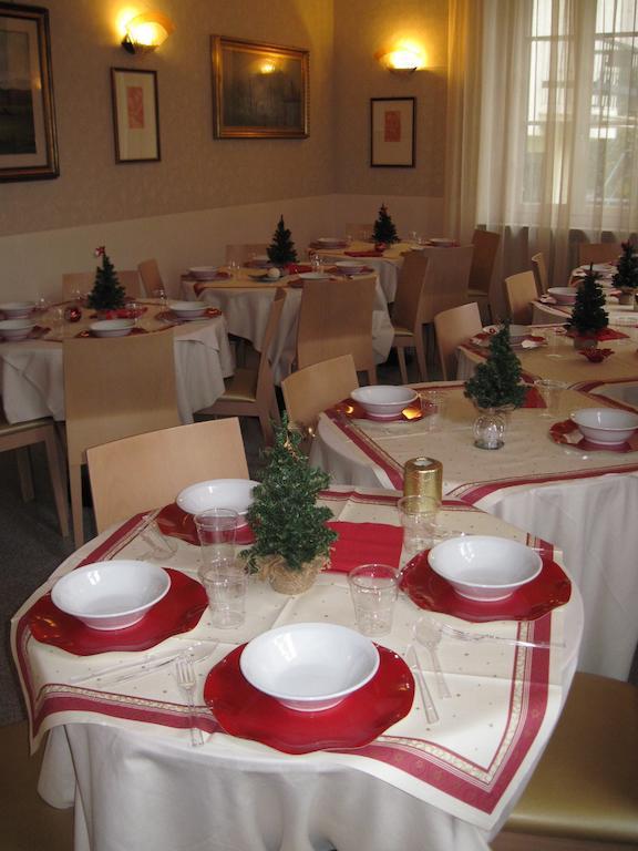 Hotel Giglio Salsomaggiore Terme Buitenkant foto