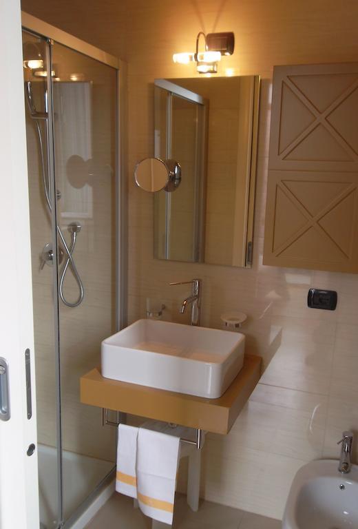 Hotel Giglio Salsomaggiore Terme Kamer foto